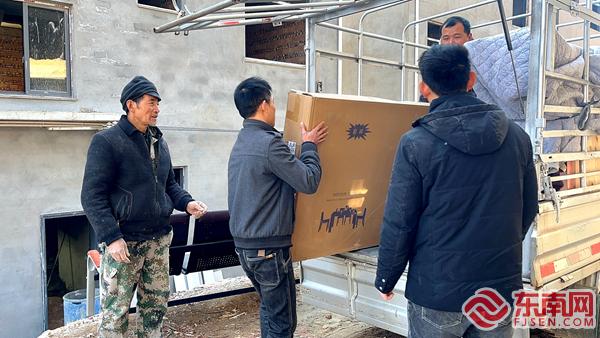 新春走基层·走！到乡村去丨我们在新村里盼新春(图2)