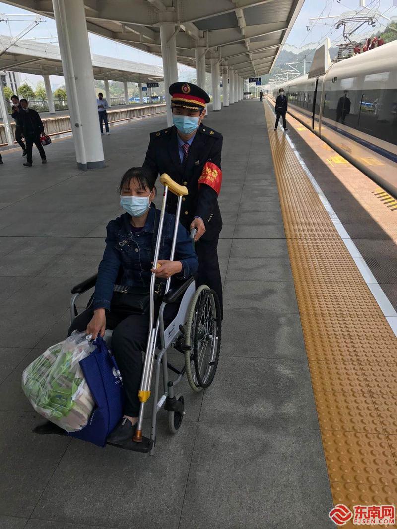 南平车务段:贴心服务保畅通