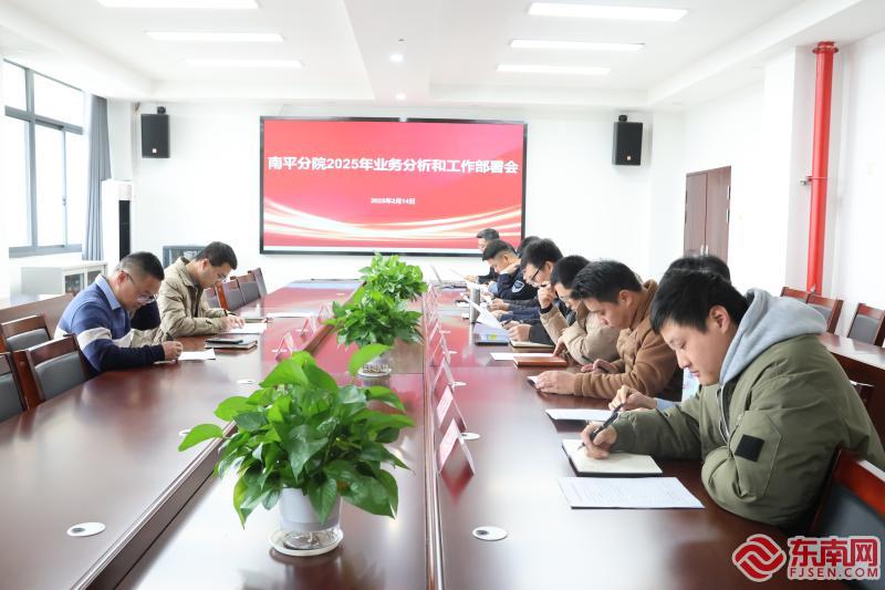235ab852ce2b6de3dffd0953c92bfac.jpg